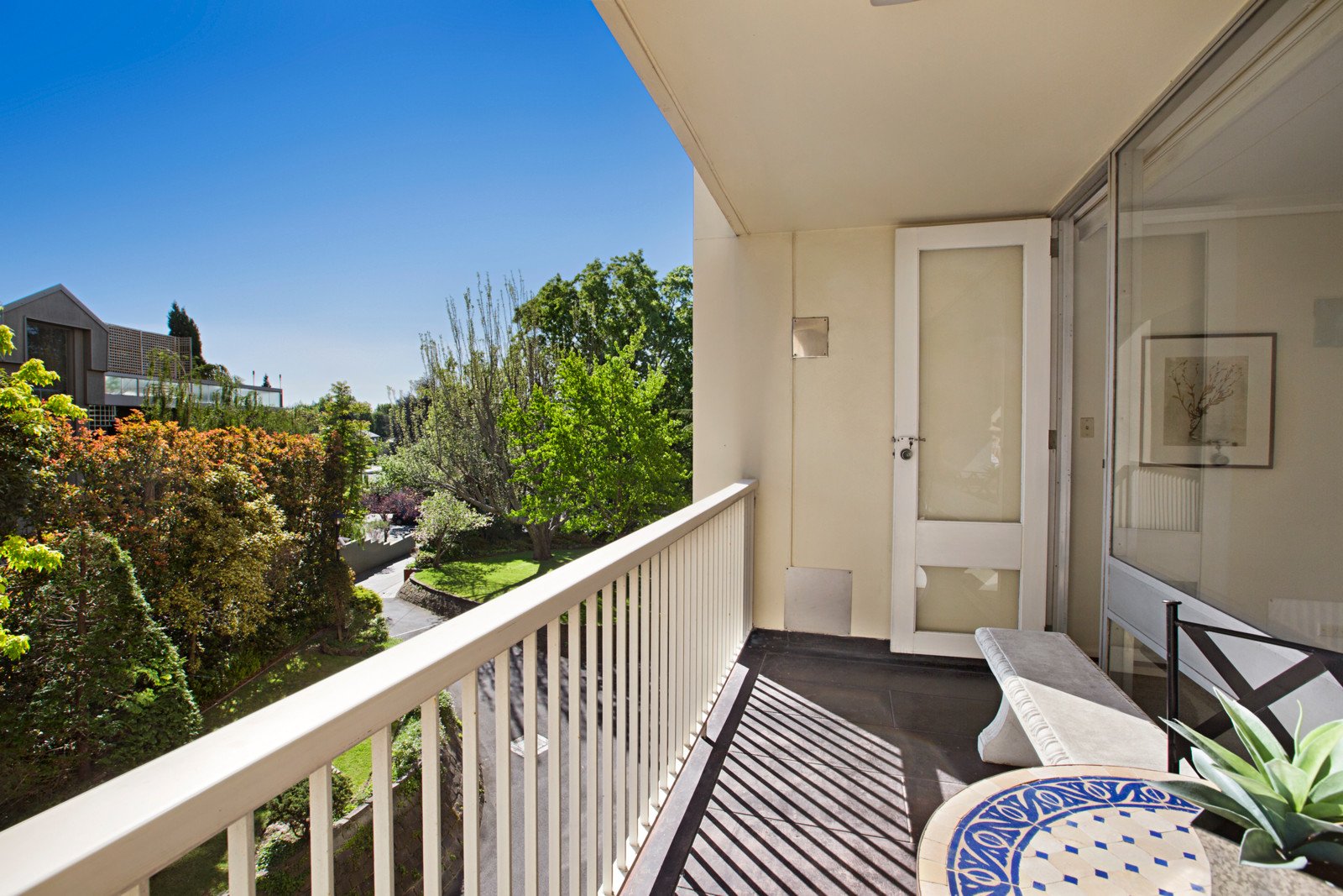 24/46 Lansell Road, Toorak image 2