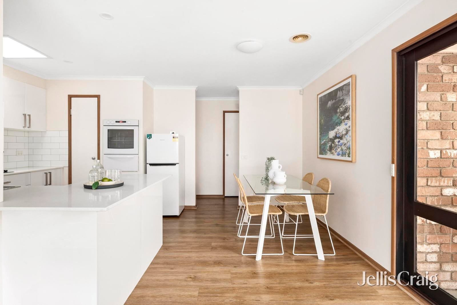 2/45 Albenca Street, Mentone image 5