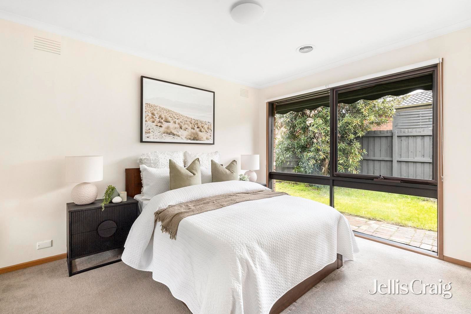 2/45 Albenca Street, Mentone image 8