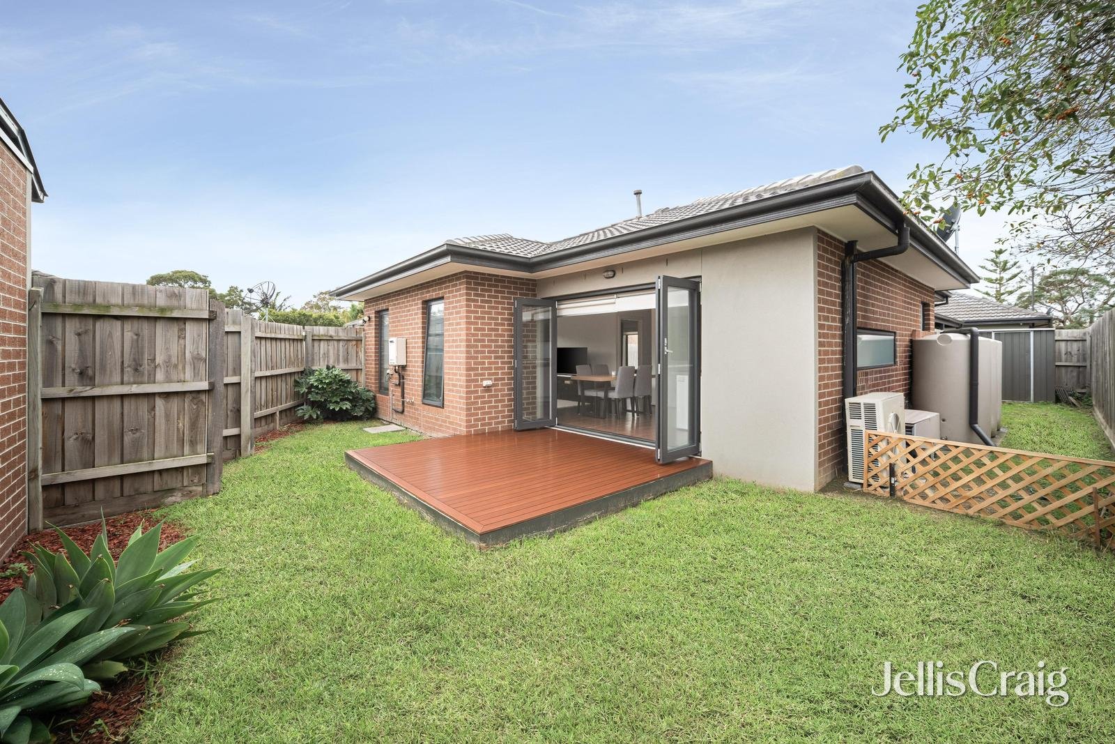 2/45 Barry Street, Seaford image 9