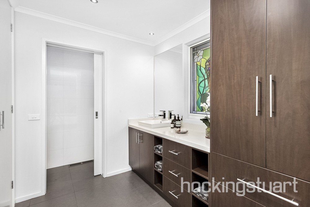 Property Gallery Thumbnail 8