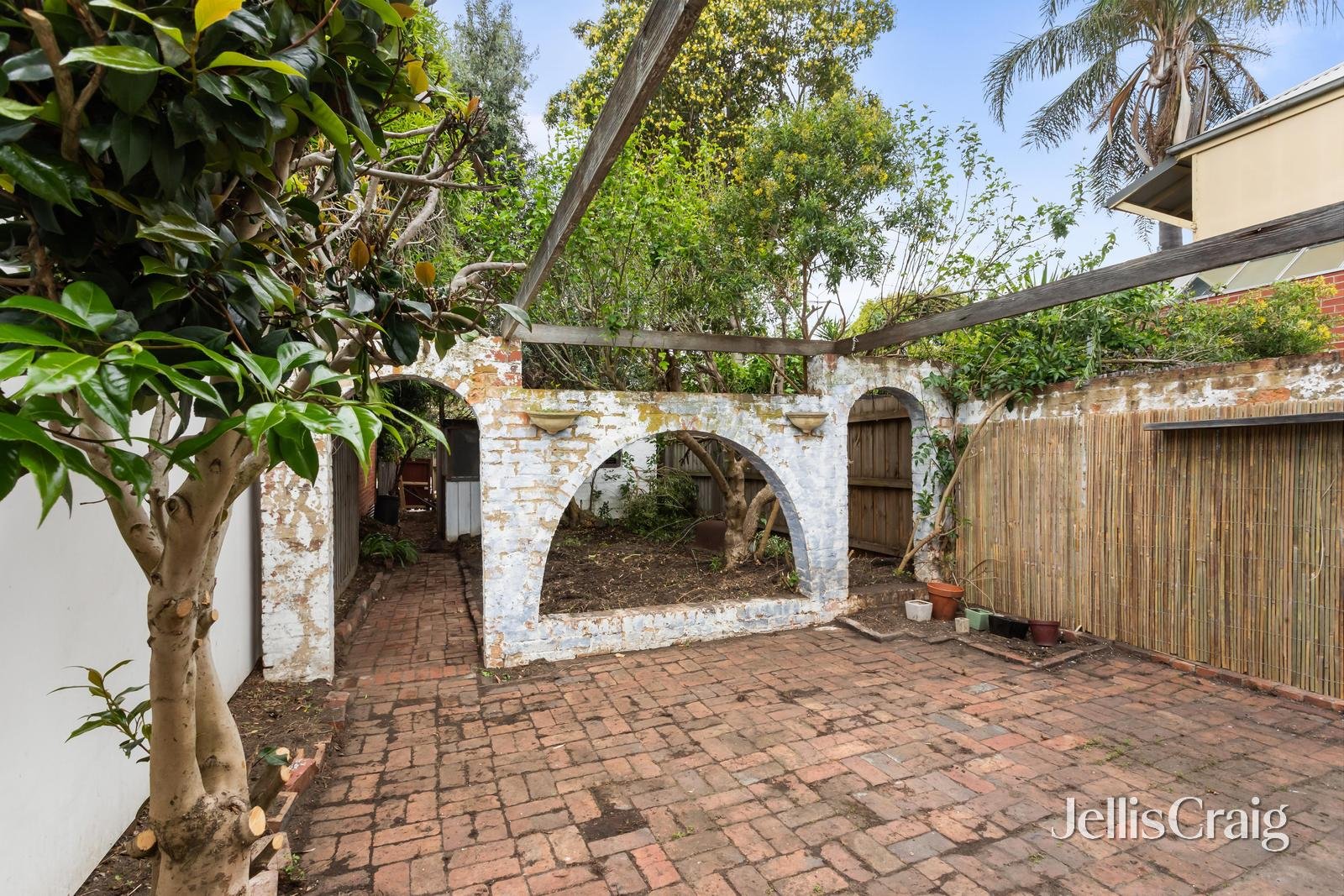 245 Danks Street, Albert Park image 2