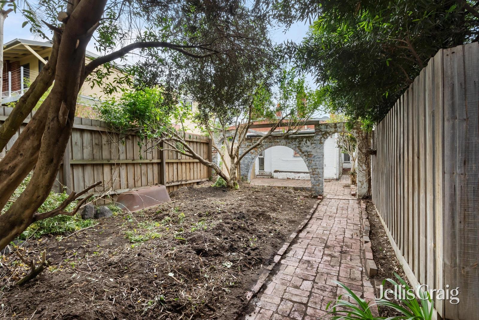 245 Danks Street, Albert Park image 6