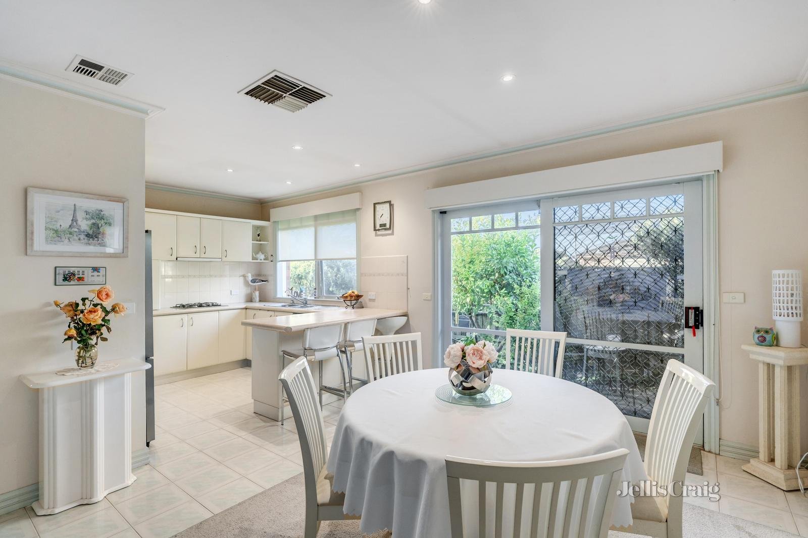 2/45 King Street, Templestowe image 4