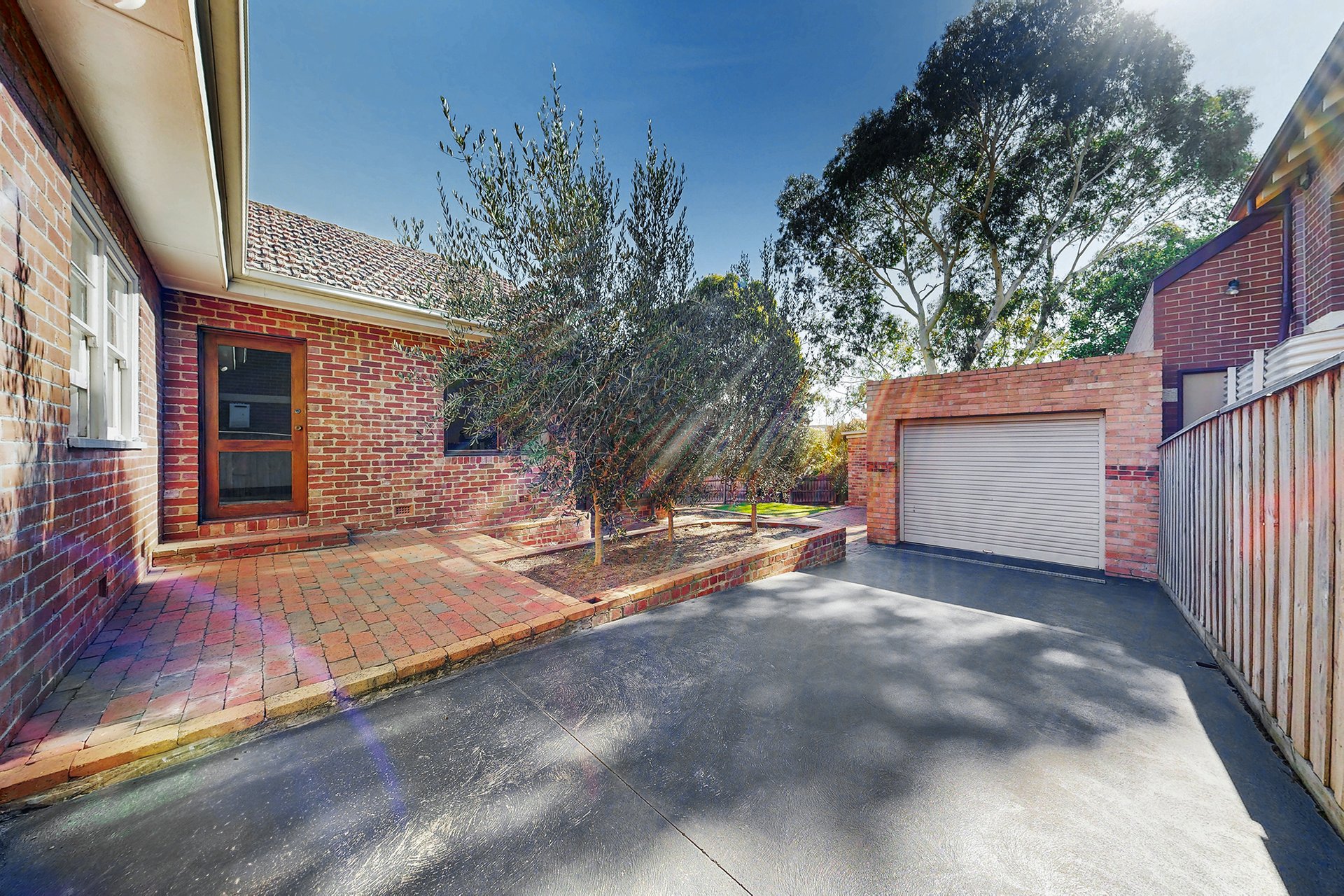 245 Napier Street, Strathmore image 14