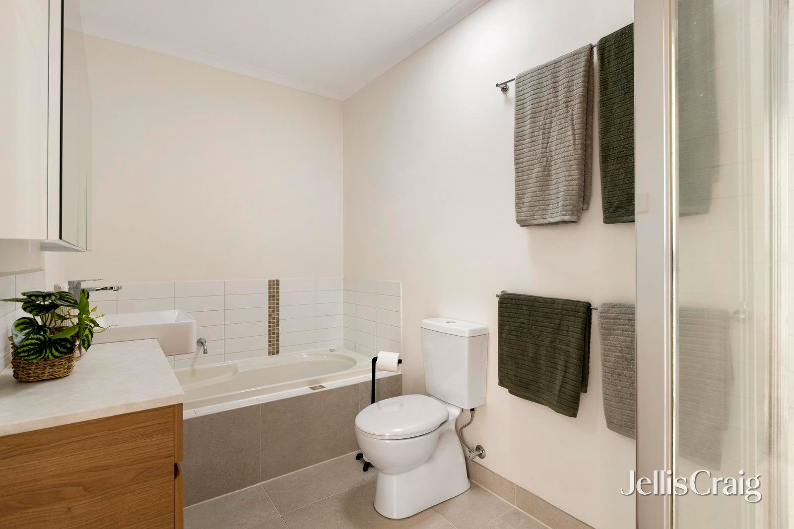 2/45 Rufus Street, Epping image 9