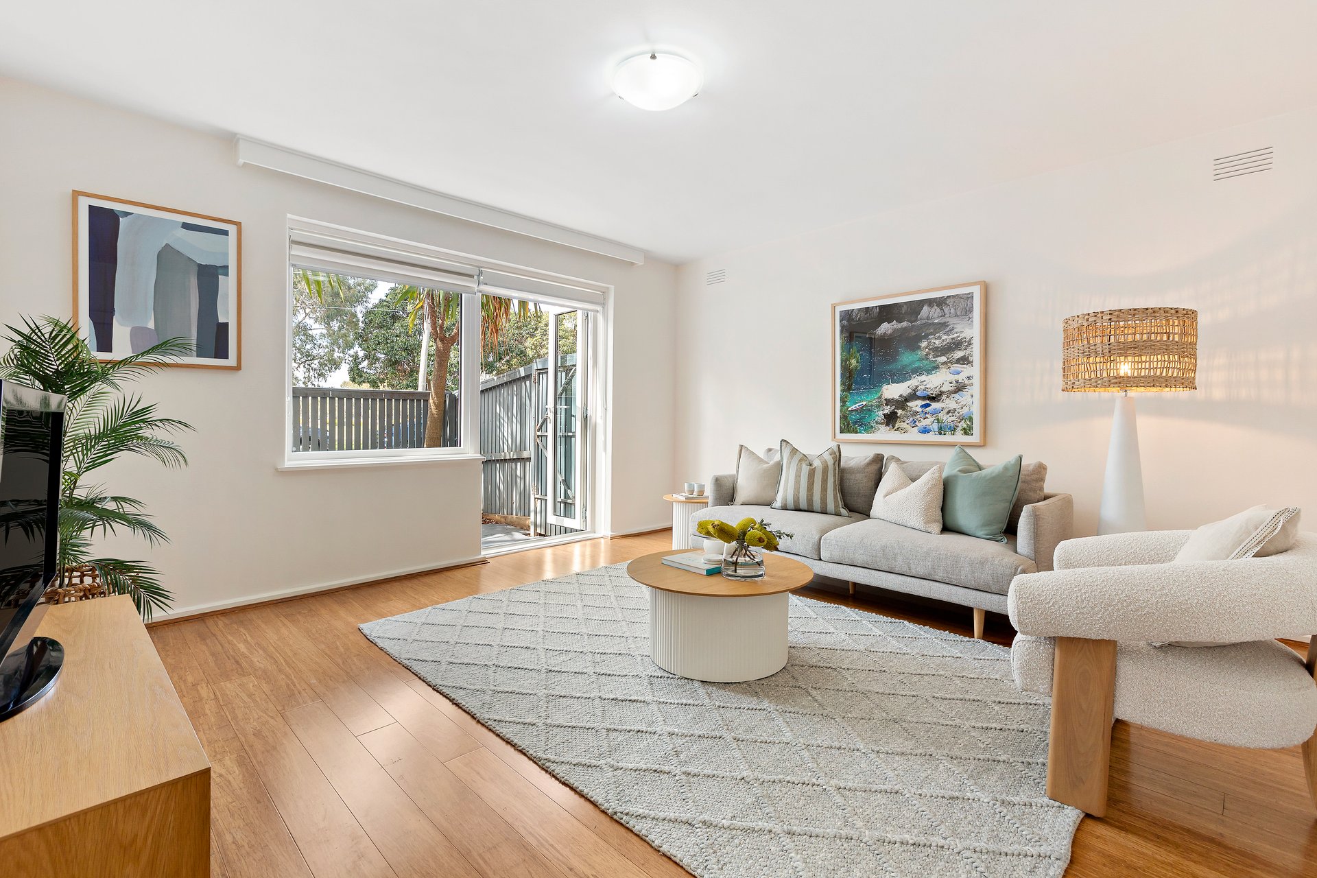 2/457 St Kilda Street, Elwood image 2