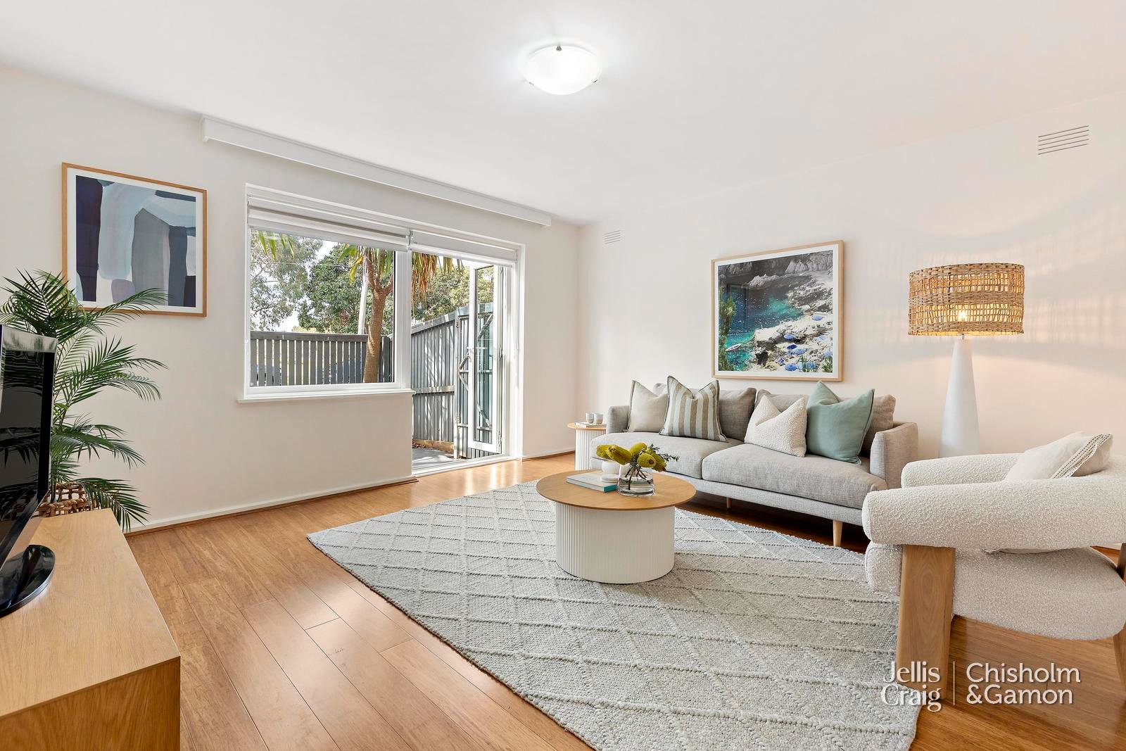 2/457 St Kilda Street, Elwood image 1