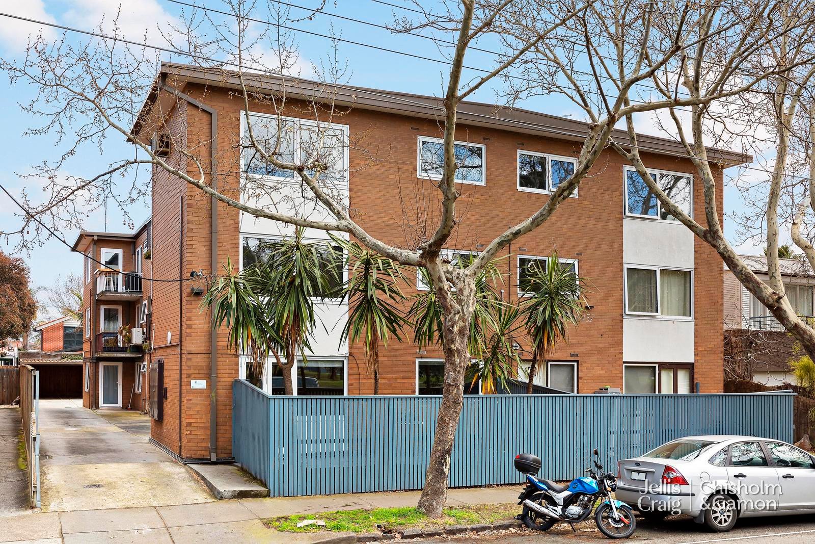 2/457 St Kilda Street, Elwood image 9