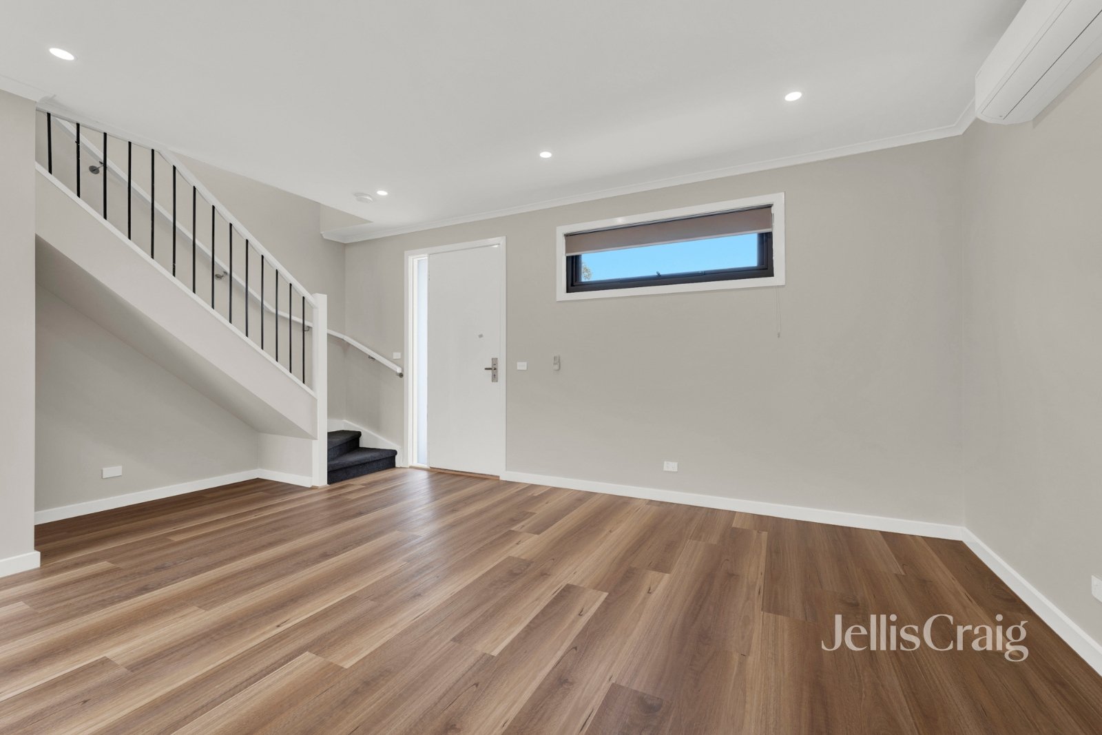 2/46 Carbeena Parade, Heidelberg&nbsp;West image 3