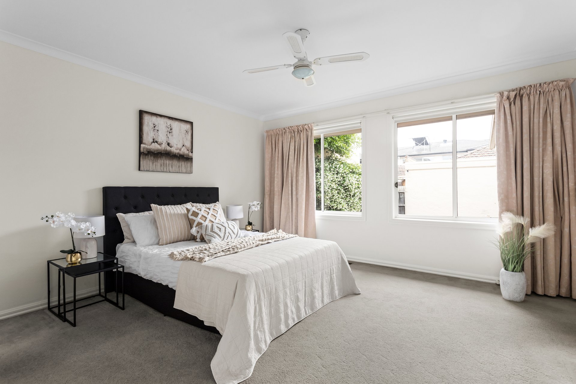 Property Gallery Thumbnail 6