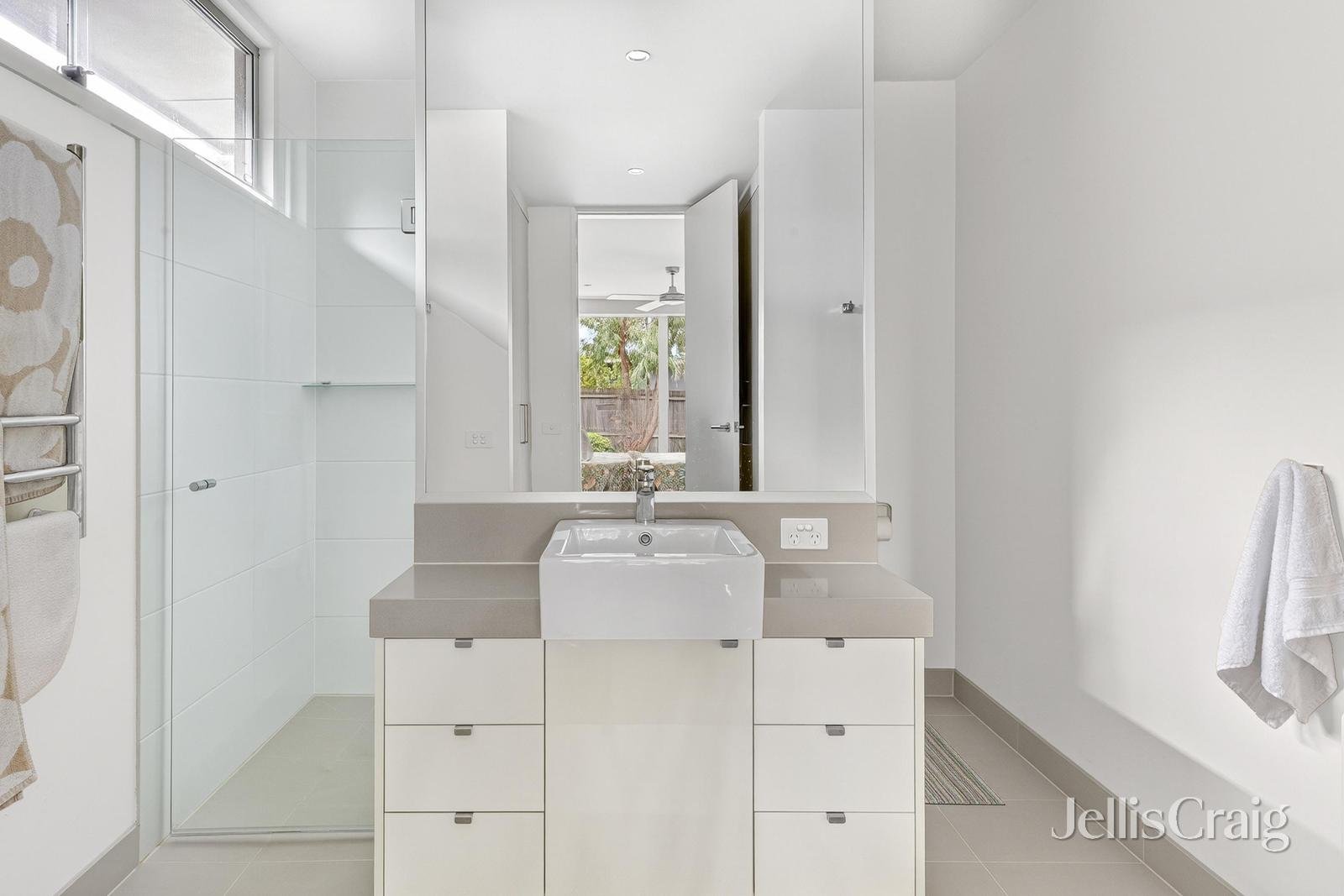 2/46 Sheepwash Road, Barwon Heads image 7