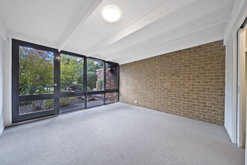 Property Gallery Thumbnail 9