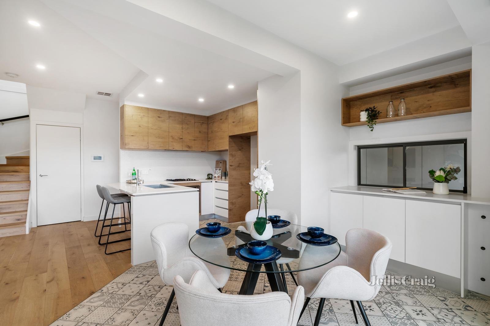 2/46 Wilga Street, Mount Waverley image 4