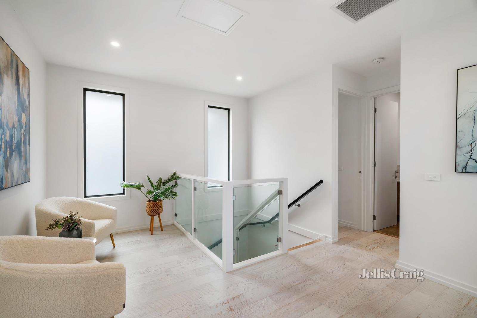 2/46 Wilga Street, Mount Waverley image 6