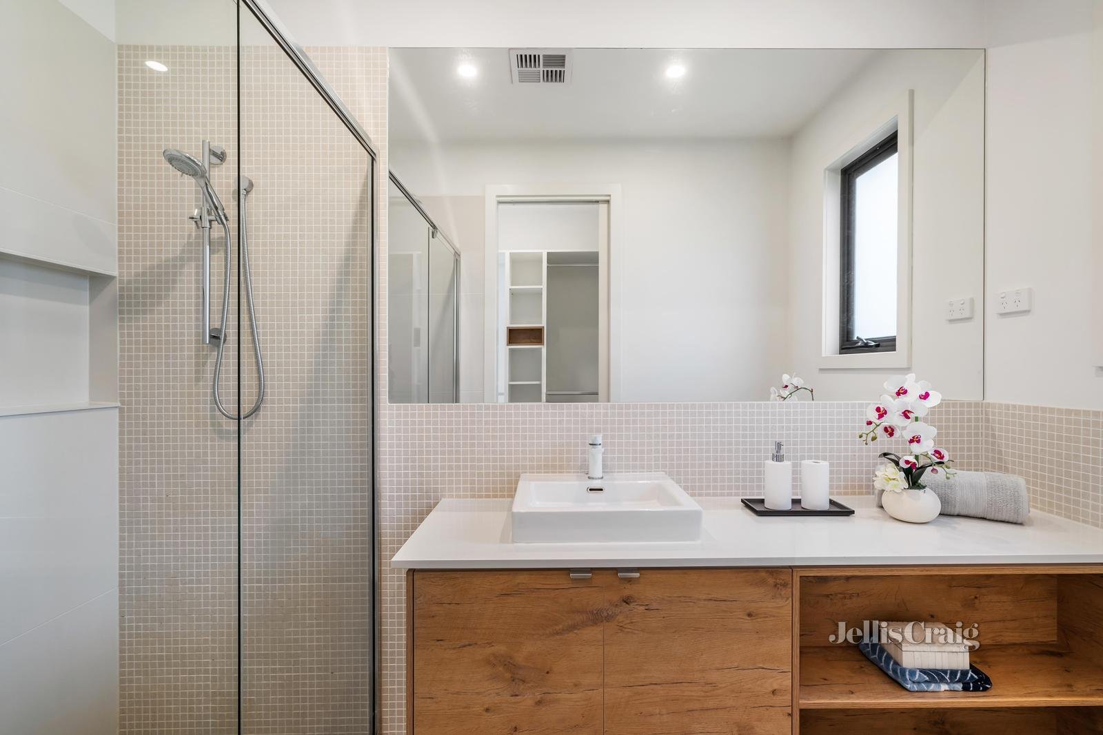 2/46 Wilga Street, Mount Waverley image 8