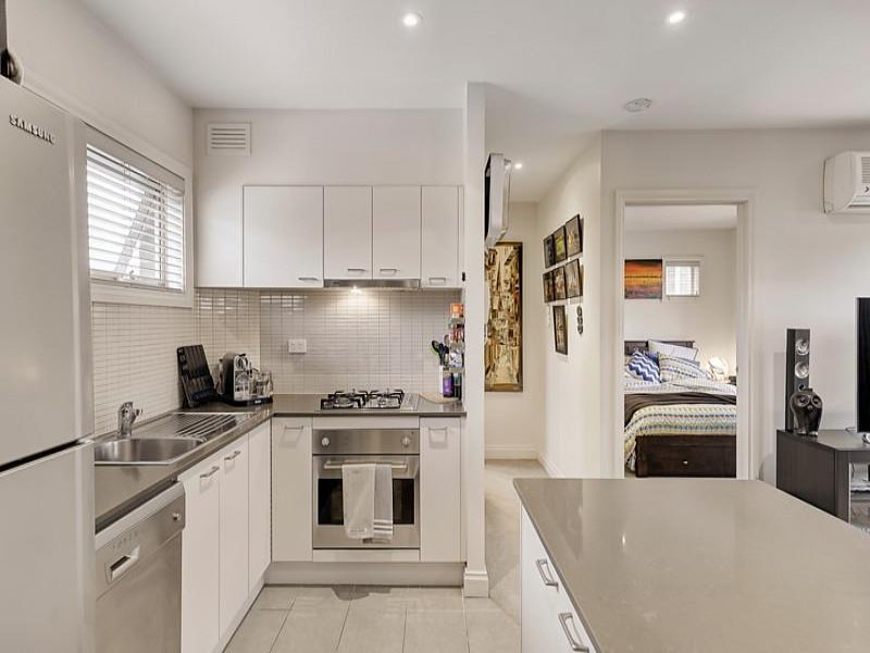 24/60 Harp Road, Kew image 3