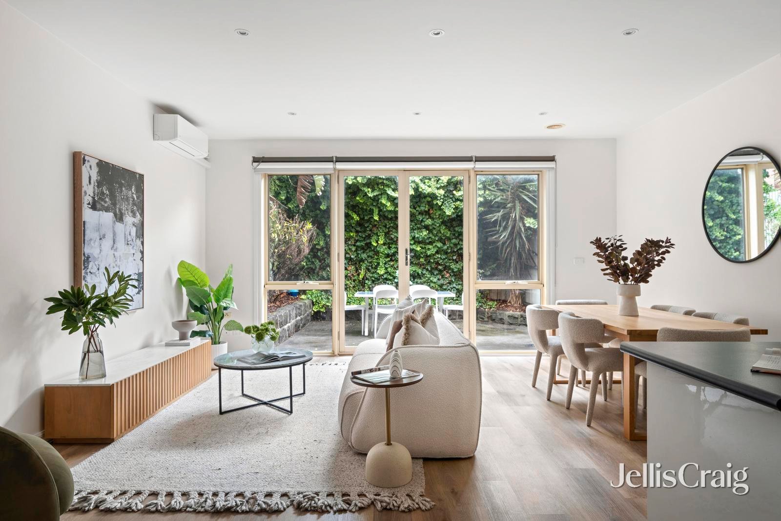 2/464 Victoria Street, Brunswick&nbsp;West image 1