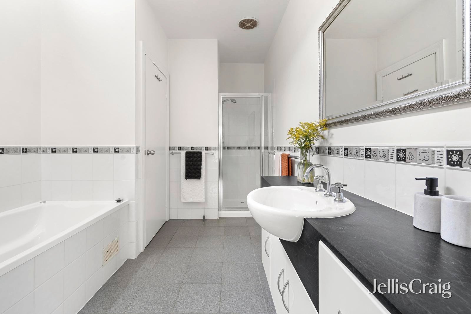 2/464 Victoria Street, Brunswick&nbsp;West image 10