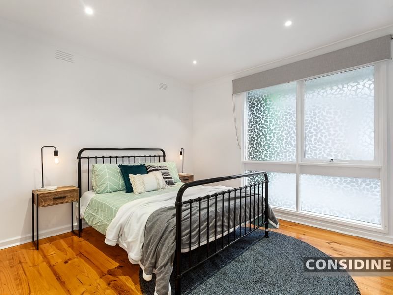 2/467 Pascoe Vale Road, Strathmore image 4