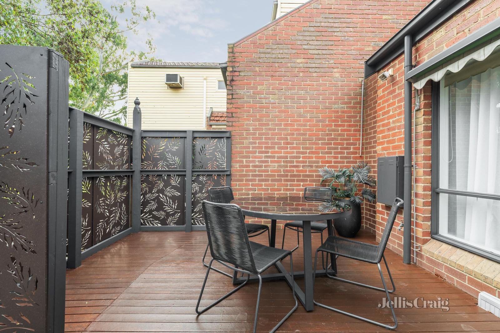 2/46a Oxley Road, Hawthorn image 5