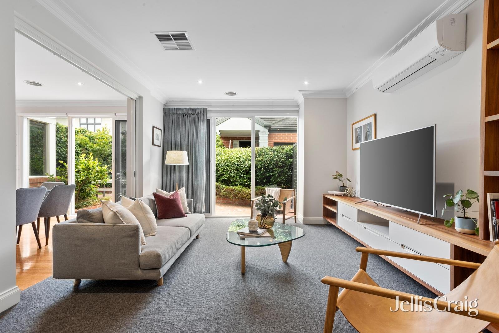 2/47 Cornell Street, Camberwell image 2
