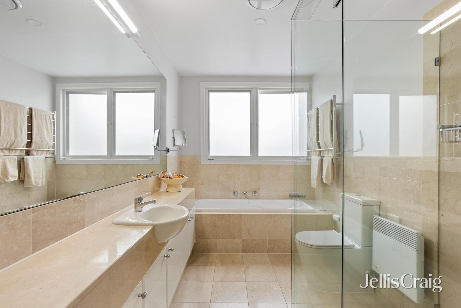 2/47 Cornell Street, Camberwell image 6