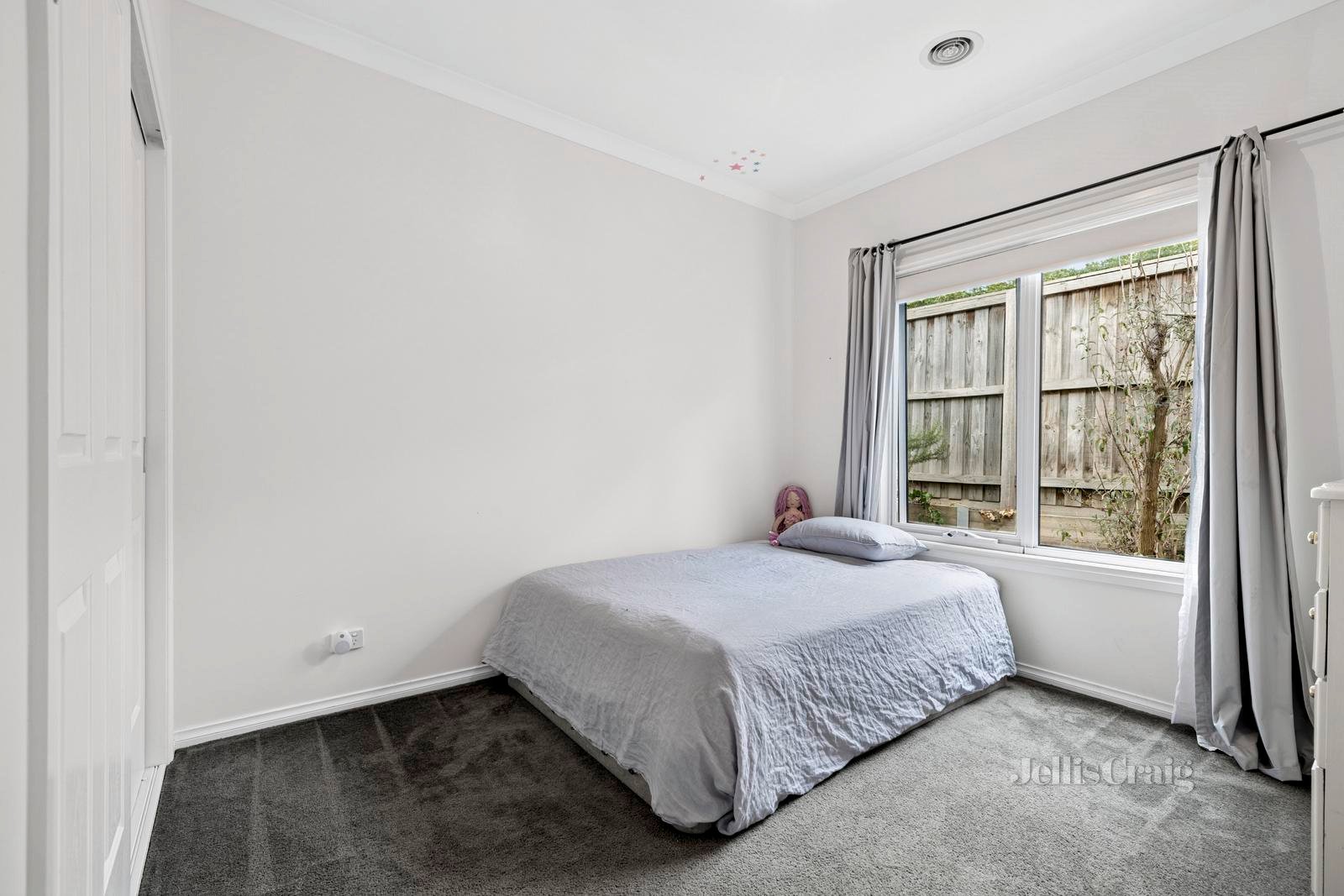 2/47 High Street, Woodend image 11
