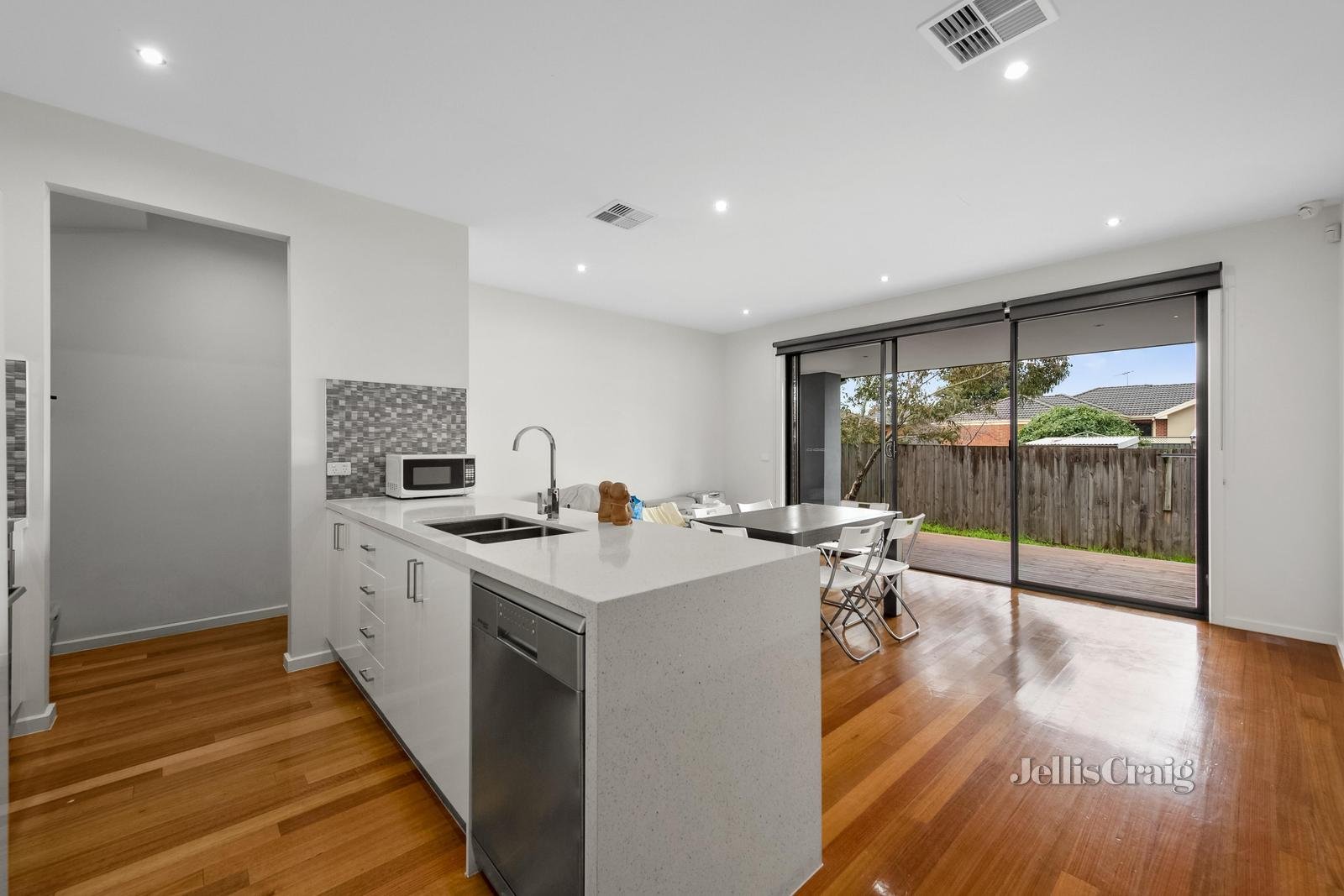 2/47 Margaret Street, Clayton image 3