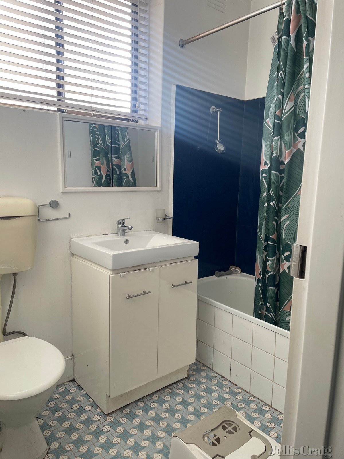 2/47 Murray Street, Brunswick West image 5