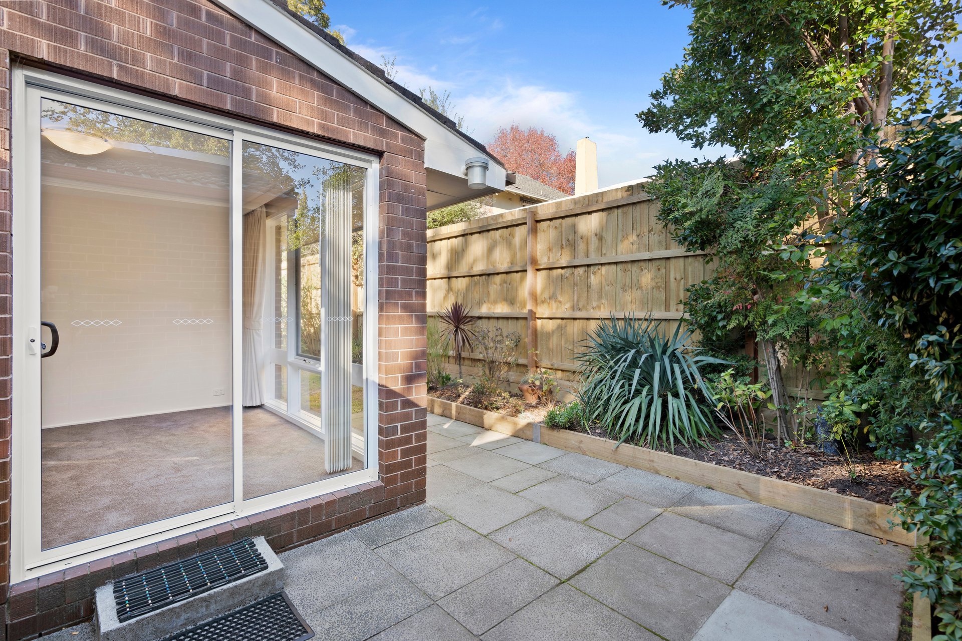 2/47 Wattle Valley Road, Canterbury image 9