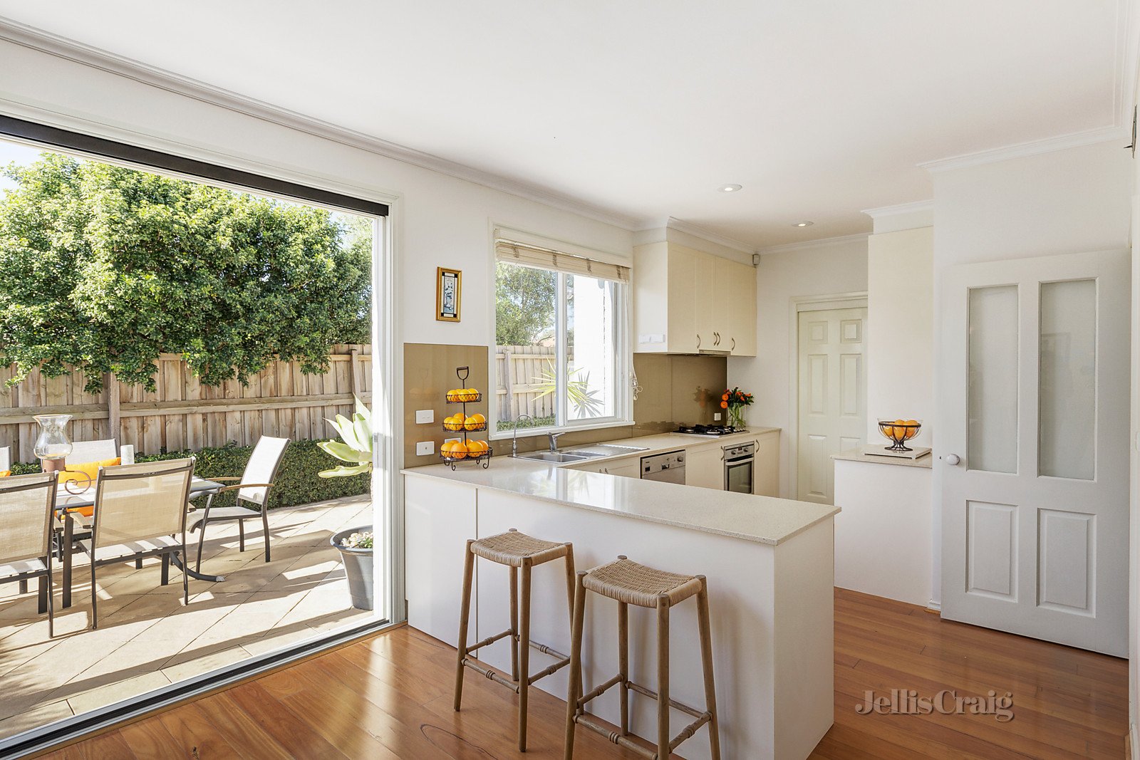 2/476 Tooronga Road, Hawthorn East image 3