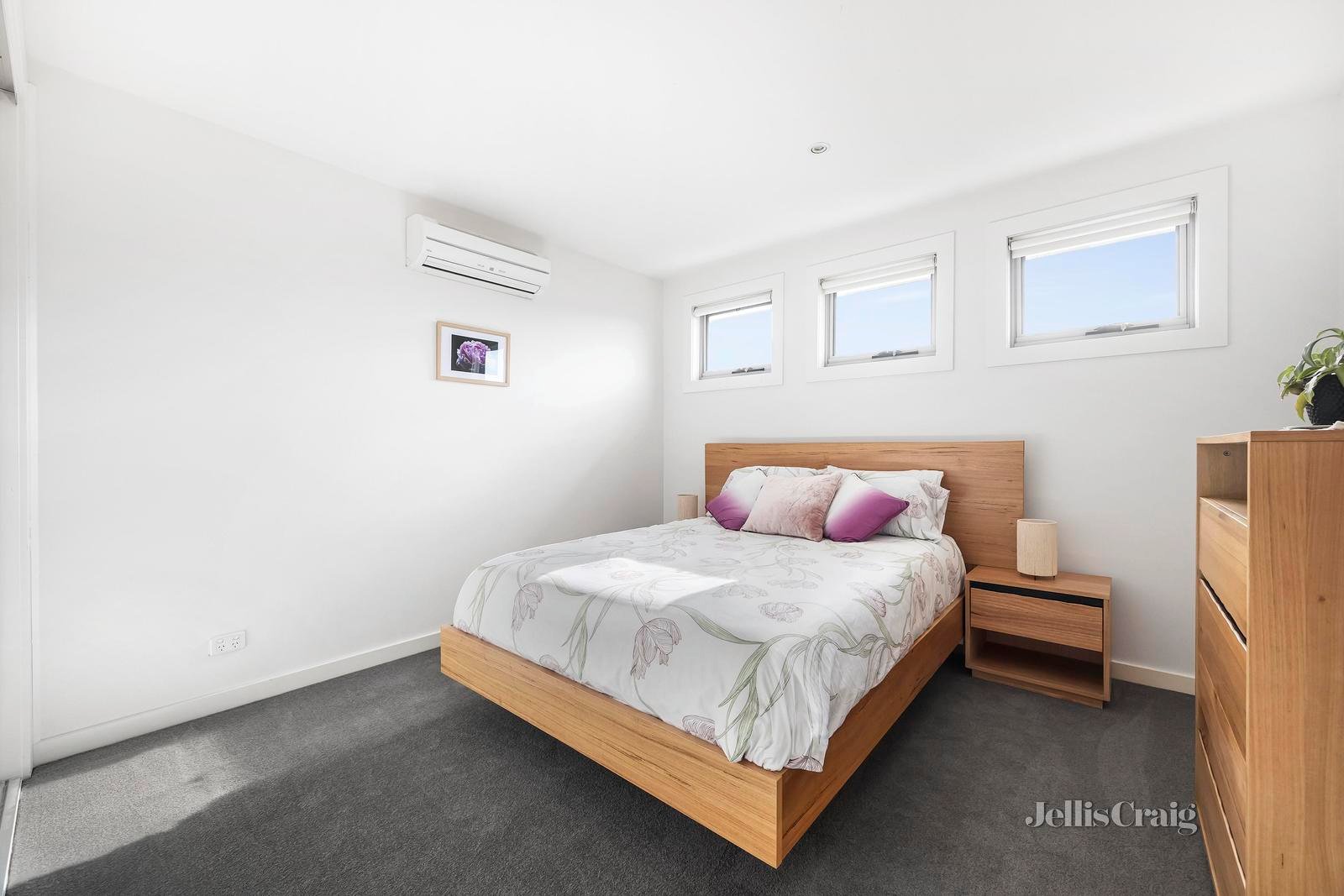 2/48 Blenheim Road, Newport image 8