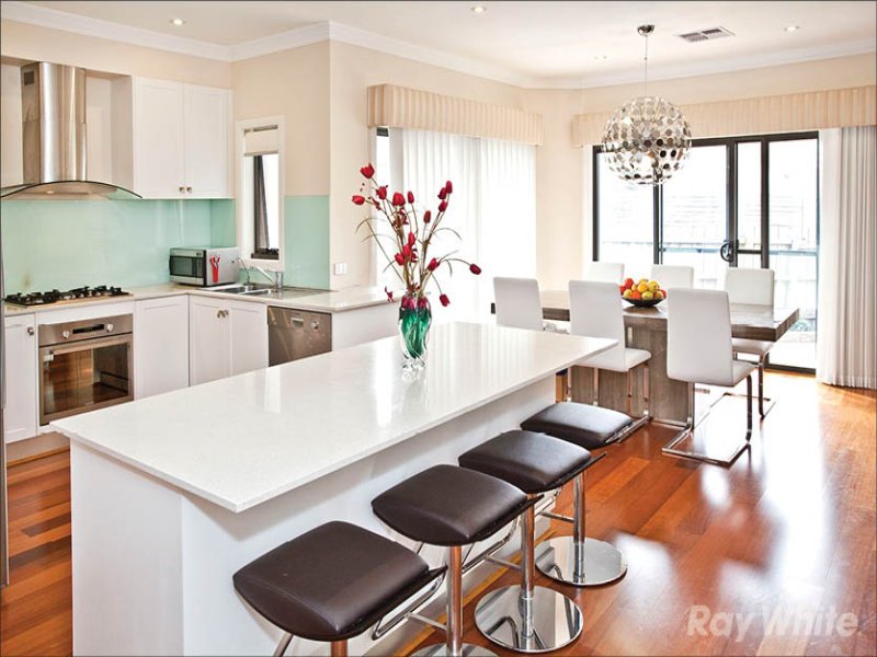 2/48 Delmore Crescent, Glen Waverley image 1