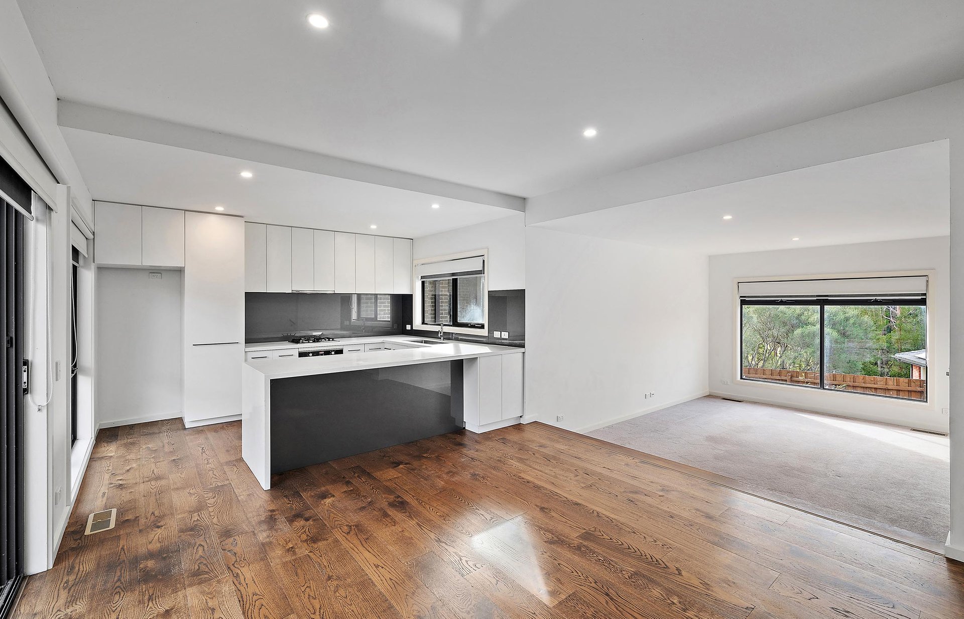 2/48 Diane Crescent, Croydon image 3