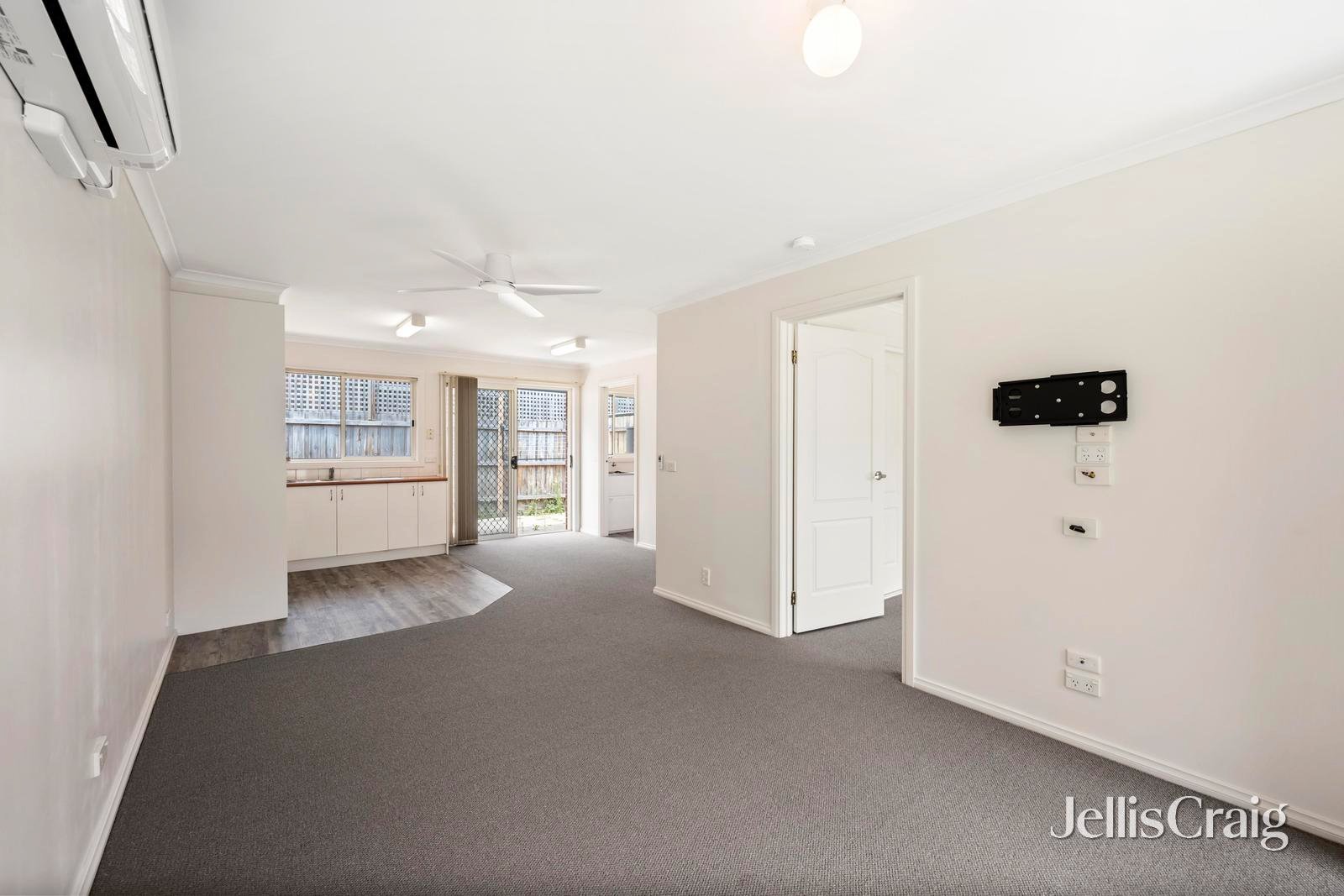 2/48 Liverpool Road, Kilsyth image 4