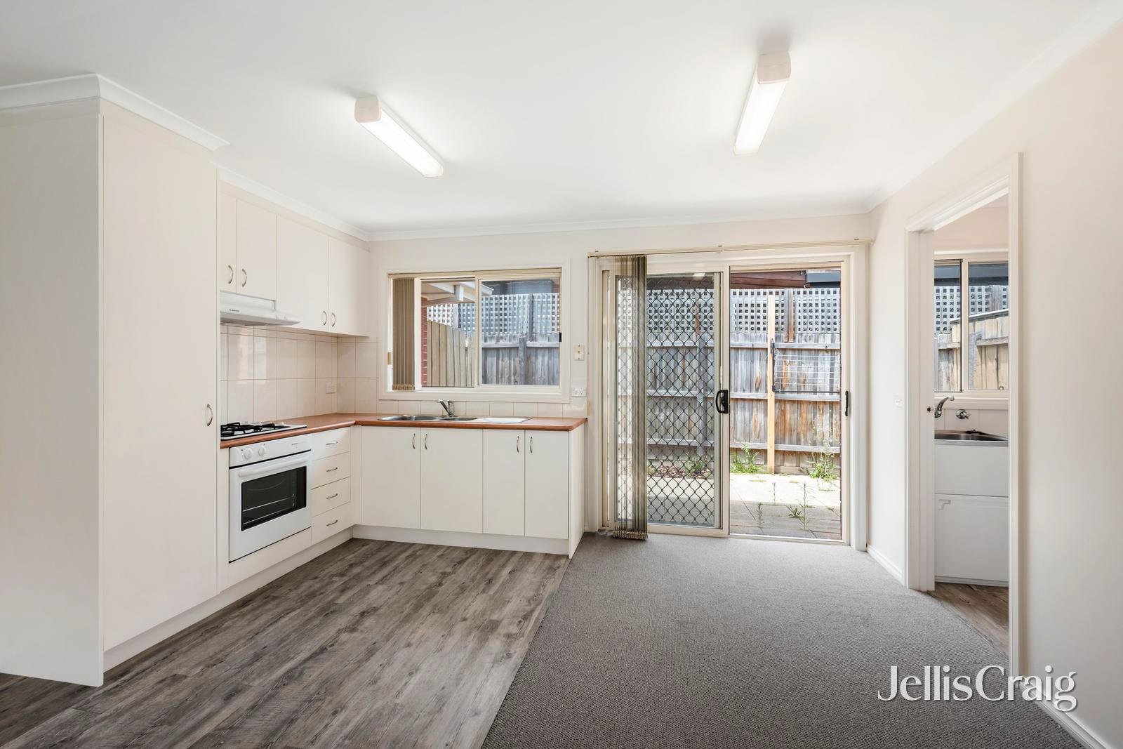 2/48 Liverpool Road, Kilsyth image 6