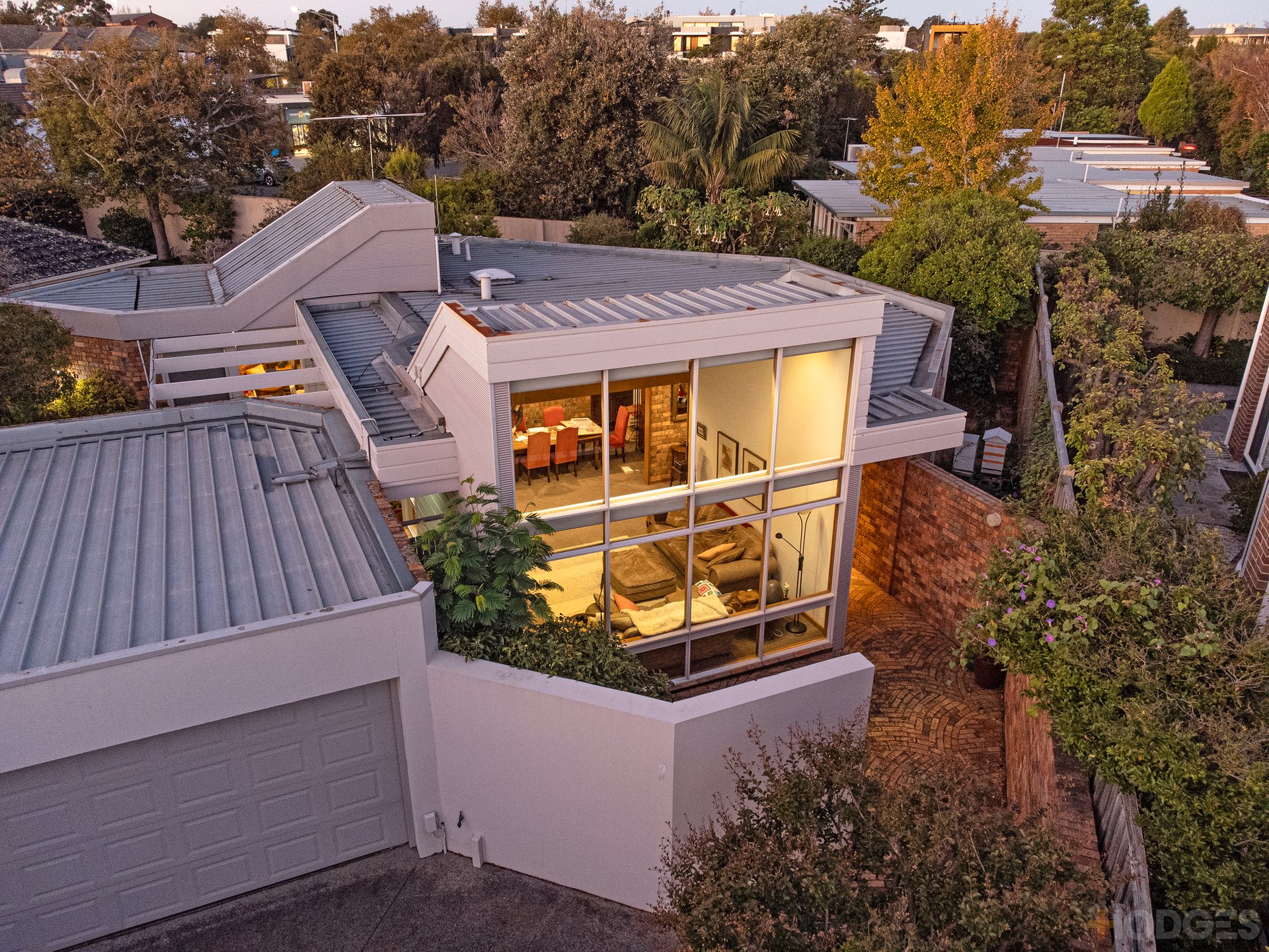 2 / 48 Sussex Street Brighton