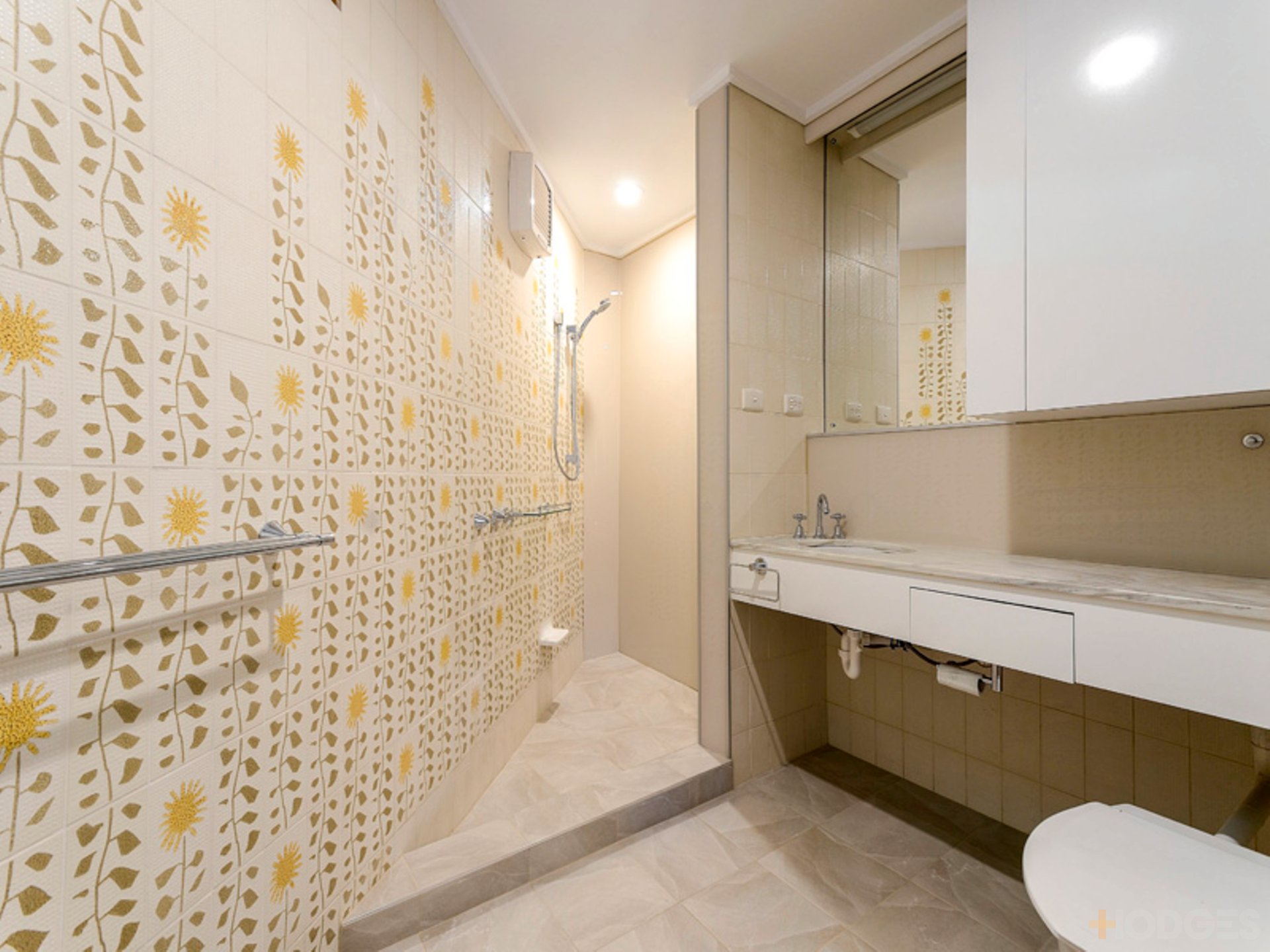 2 / 48 Sussex Street Brighton