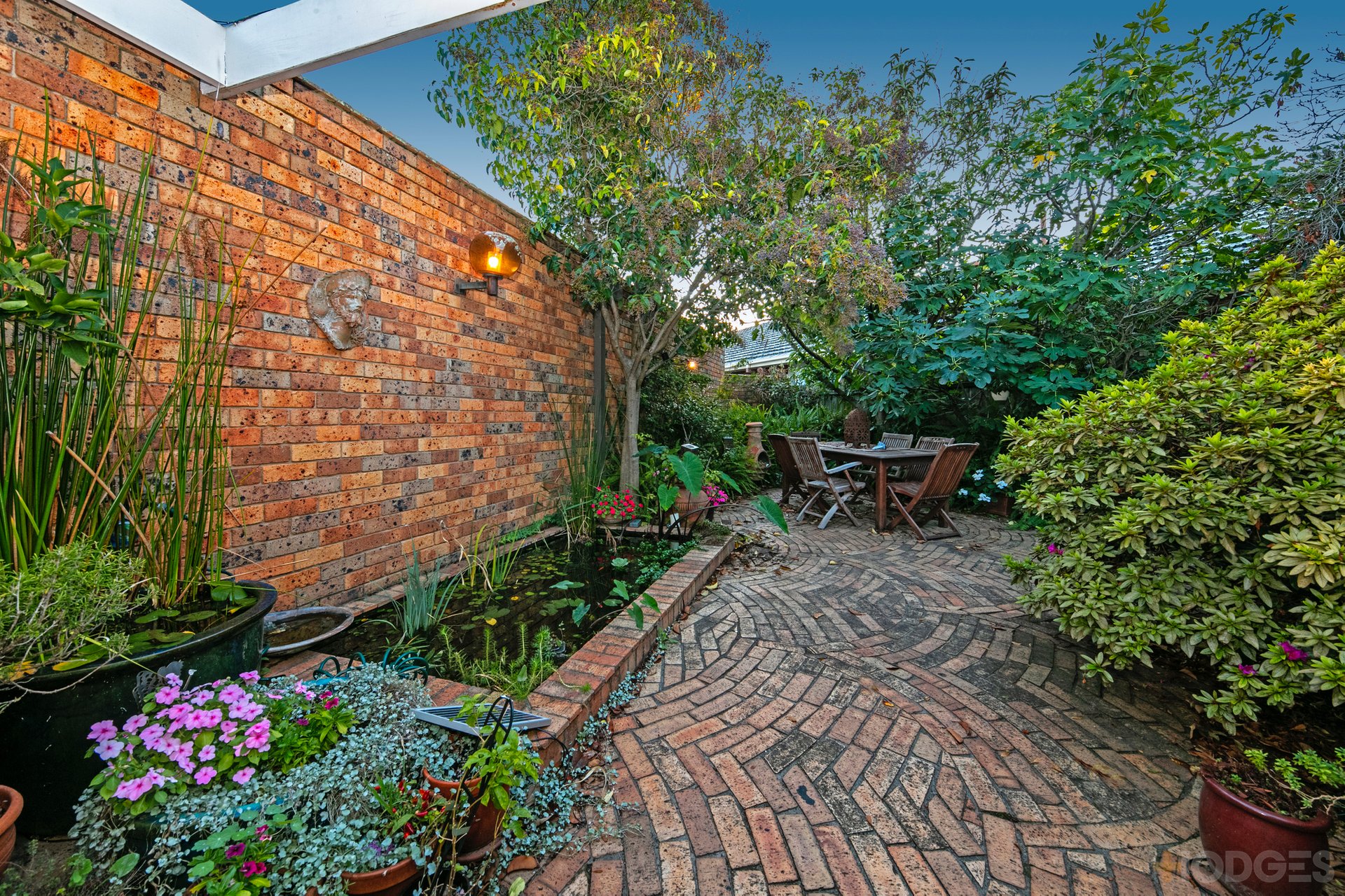 2 / 48 Sussex Street Brighton