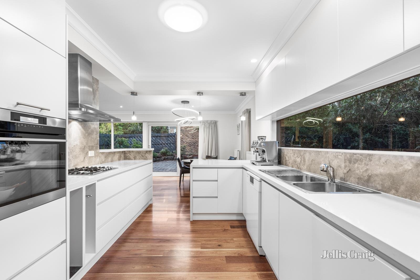 2/48 Warburton Road, Canterbury image 3