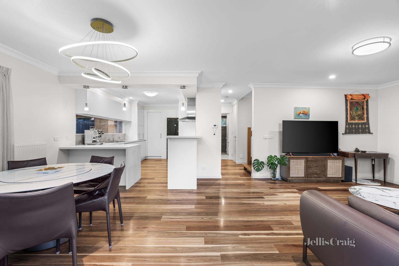 2/48 Warburton Road, Canterbury image 4