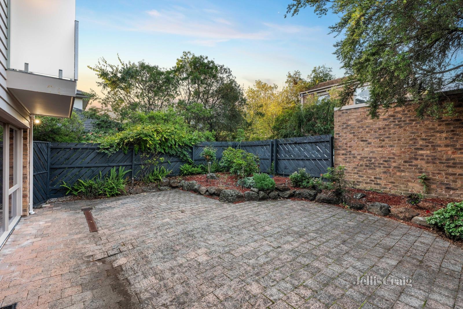 2/48 Warburton Road, Canterbury image 12