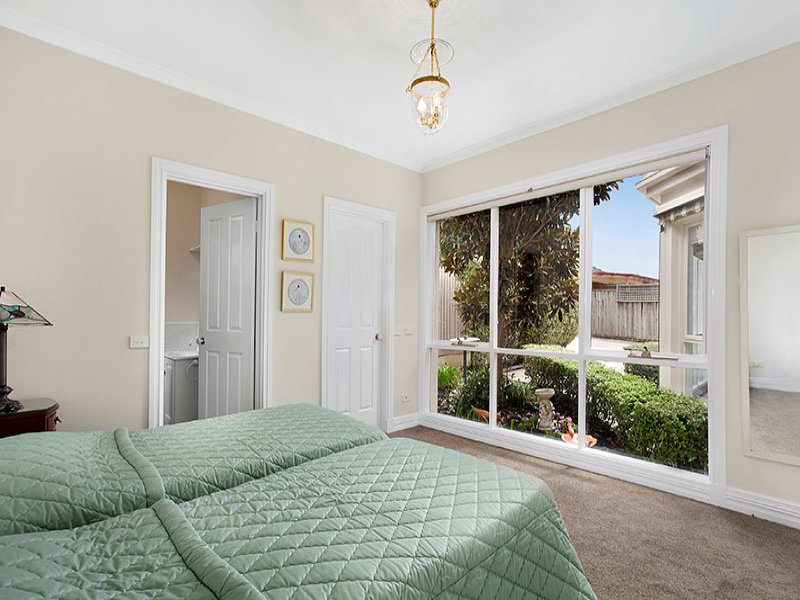 2/48 Westbrook Street, Kew East image 7