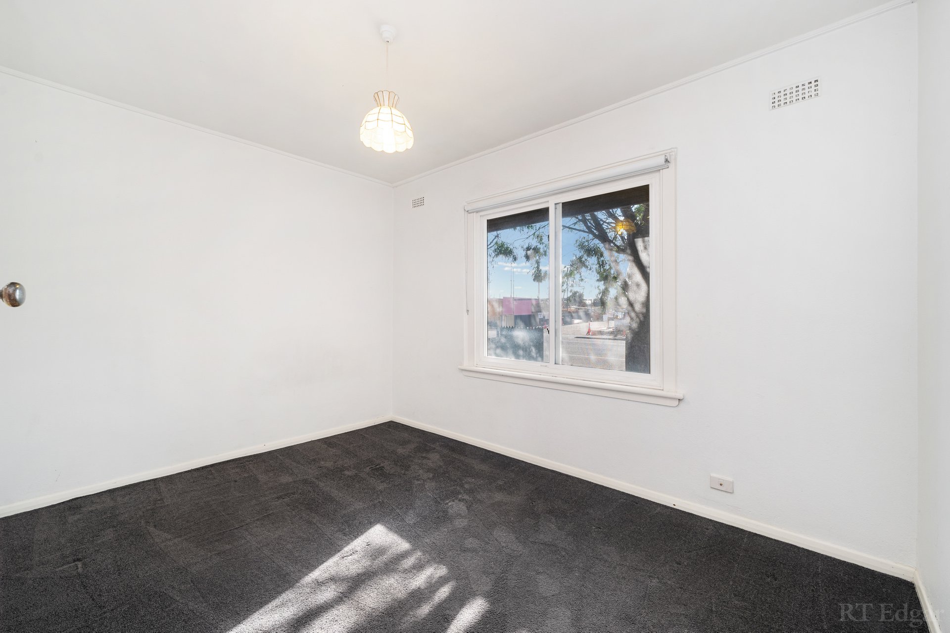 248 Williamstown Road, Port Melbourne image 9