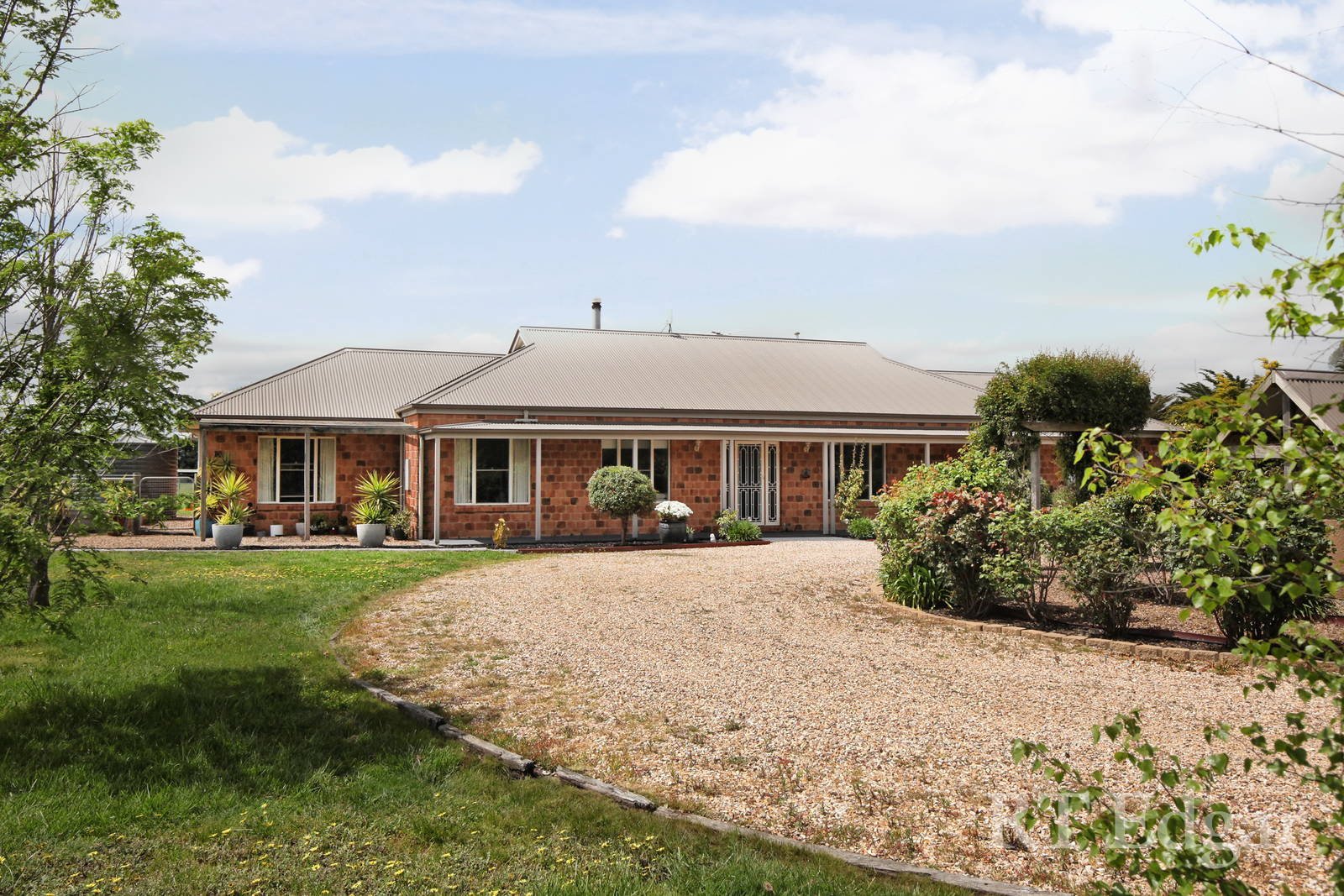 Property Gallery Thumbnail 2