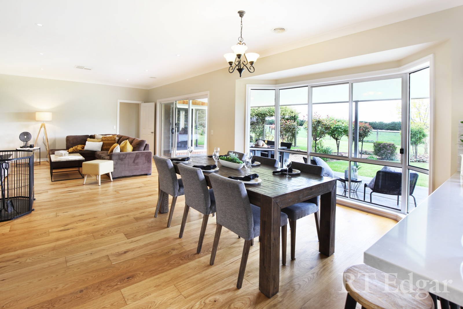 Property Gallery Thumbnail 6