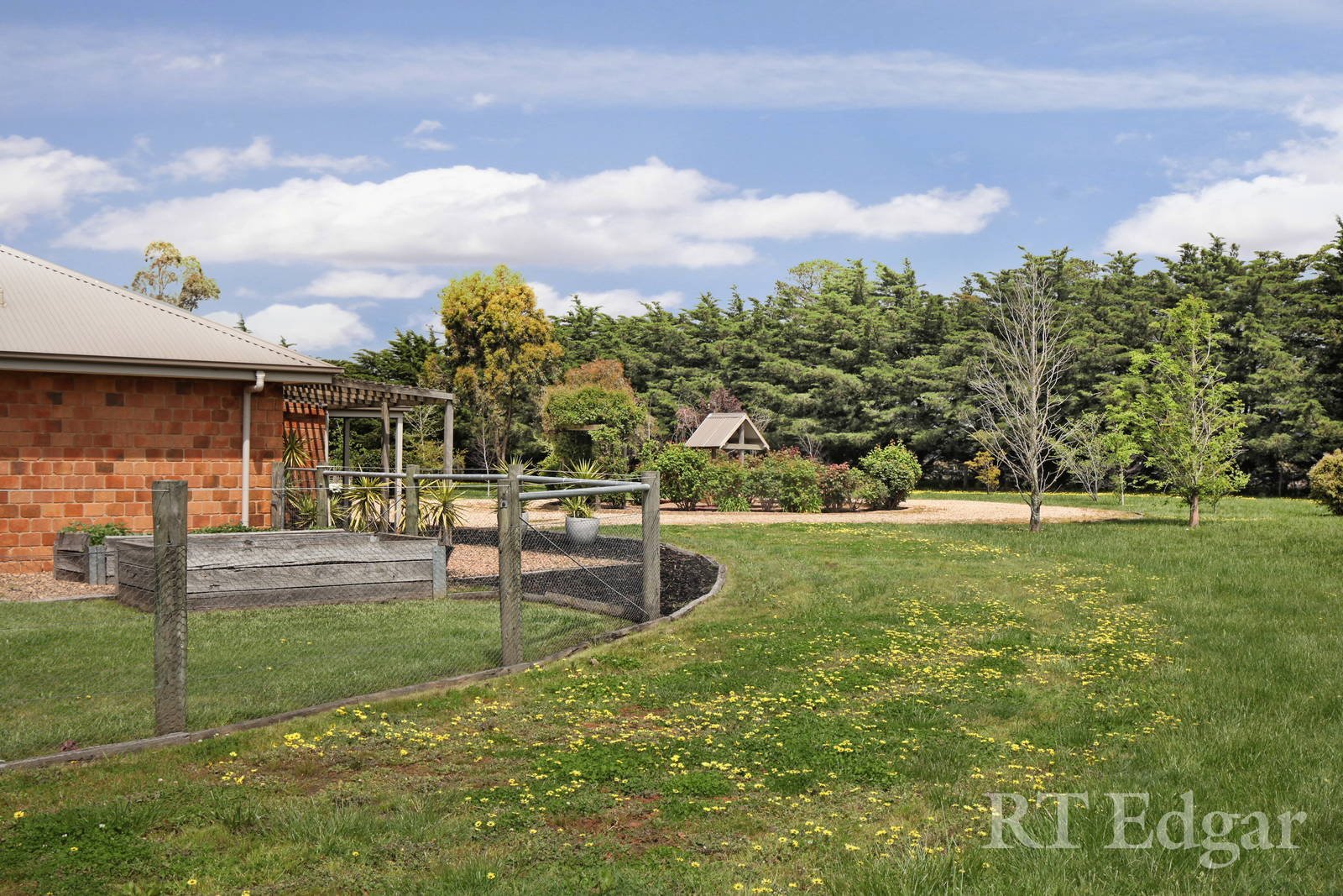 Property Gallery Thumbnail 14
