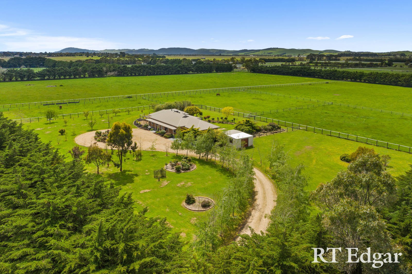 Property Gallery Thumbnail 17