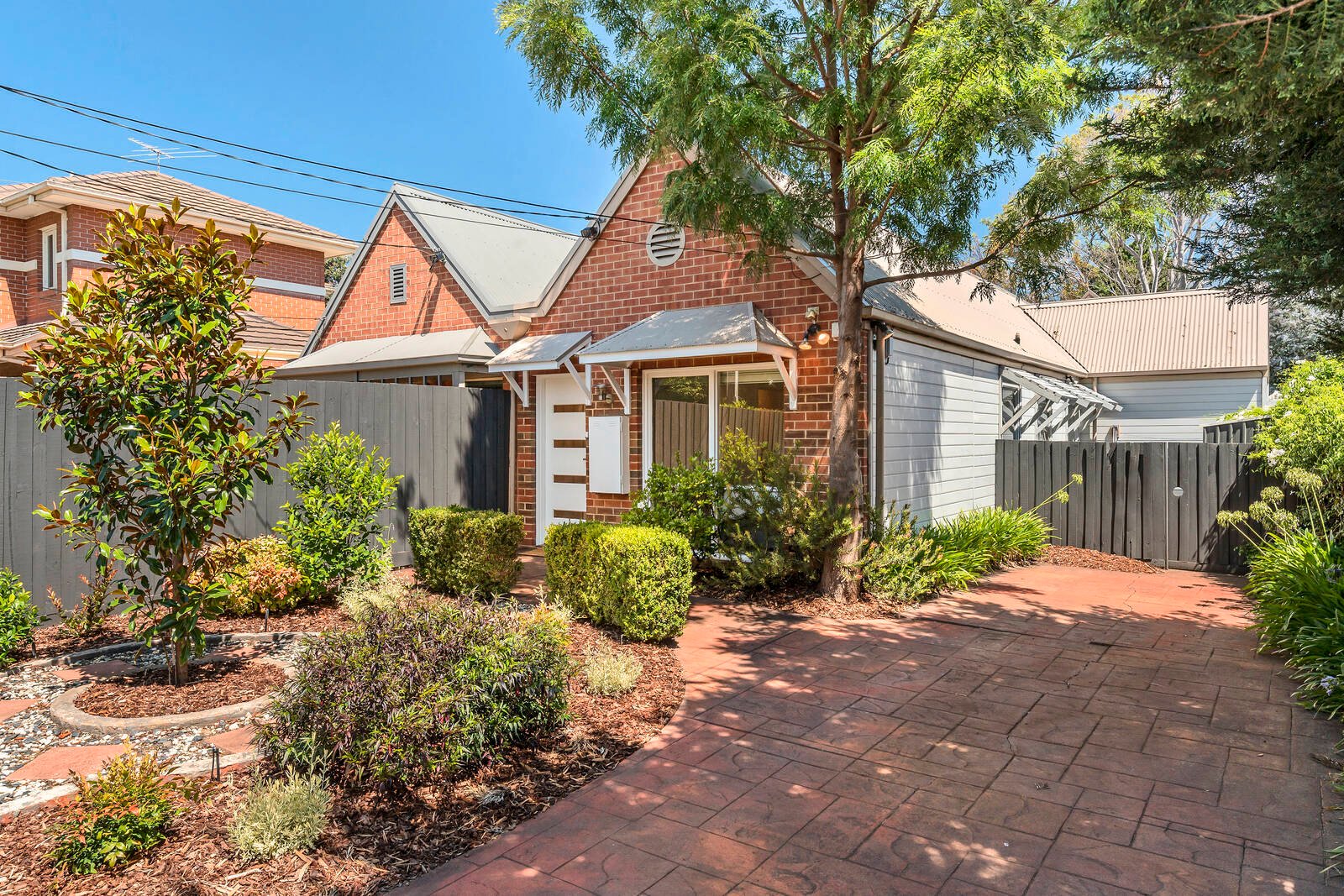 2/481 Bluff Road, Hampton, VIC 3188